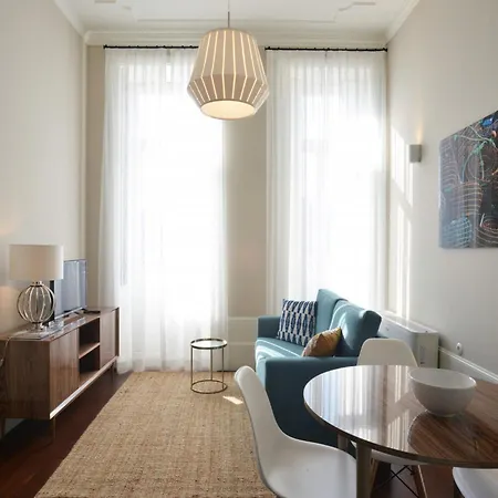 Modern And Cozy In * Porto