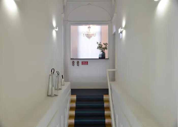 דירה Modern And Cozy In