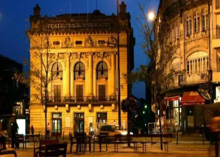 Modern And Cozy In דירה *