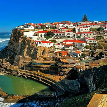 Modern And Cozy In Oporto