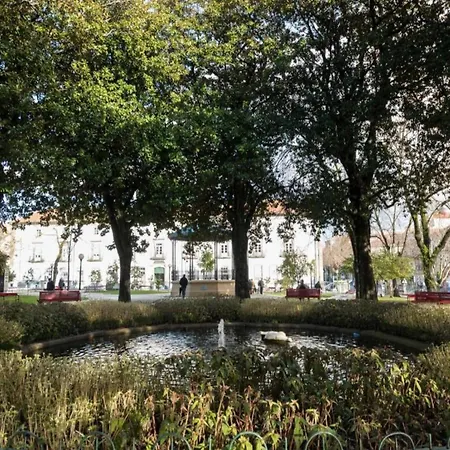 Modern And Cozy In Appartamento Oporto